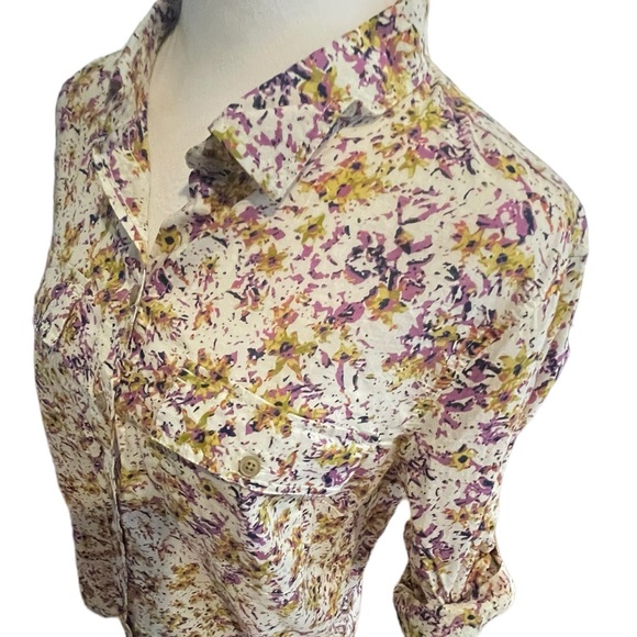 Eddie Bauer. 100% Cotton. Gorgeous 🤩🤩 floral button down. Lightweight - Picture 12 of 15